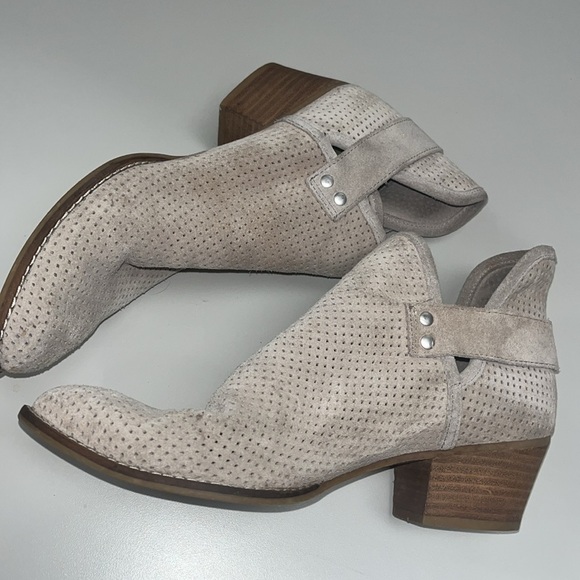 Dolce Vita tan booties leather size 8 - Picture 6 of 9